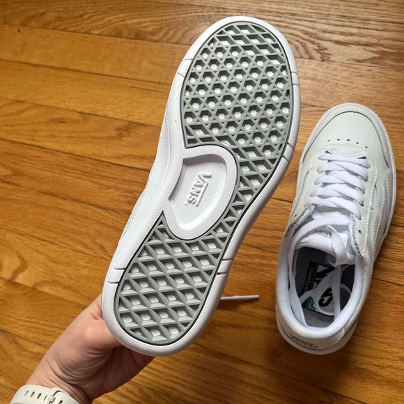 NWOT Vans Cruze Too ComfyCush Leather Shoe - Picture 5 of 8